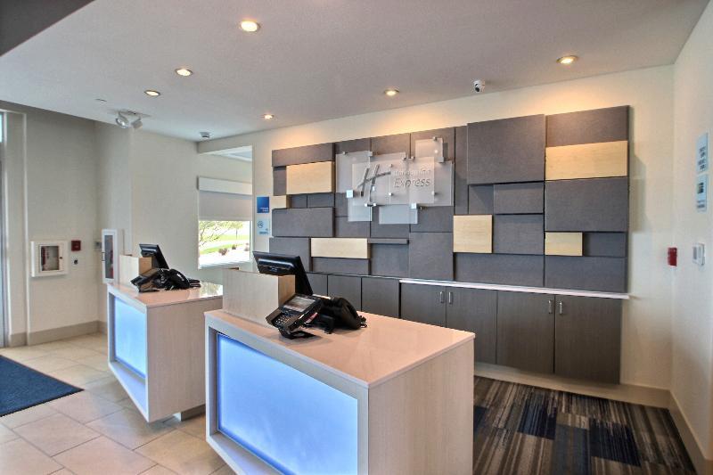 Holiday Inn Express & Suites Fond Du Lac By Ihg Kültér fotó