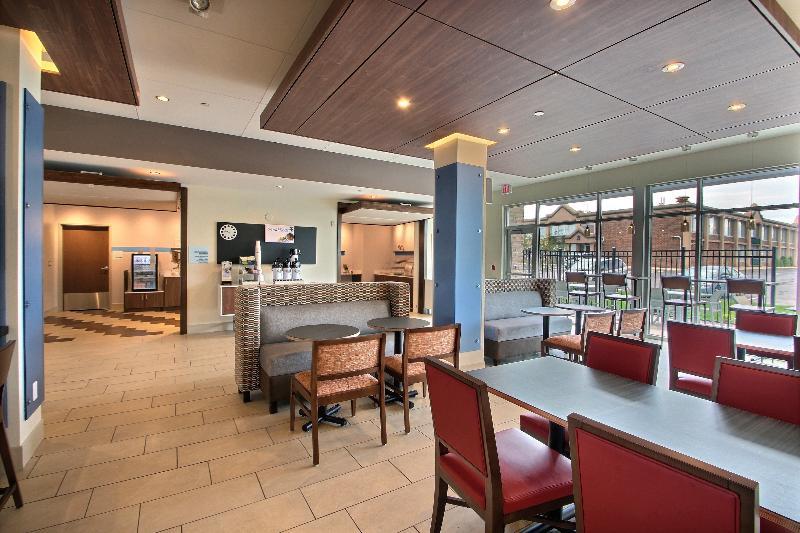 Holiday Inn Express & Suites Fond Du Lac By Ihg Kültér fotó